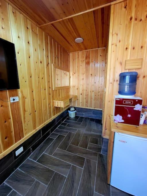 Atoom Lodge Джараш Экстерьер фото